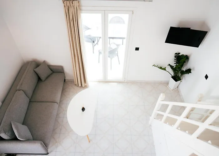 Centrio * Fira (Santorini)